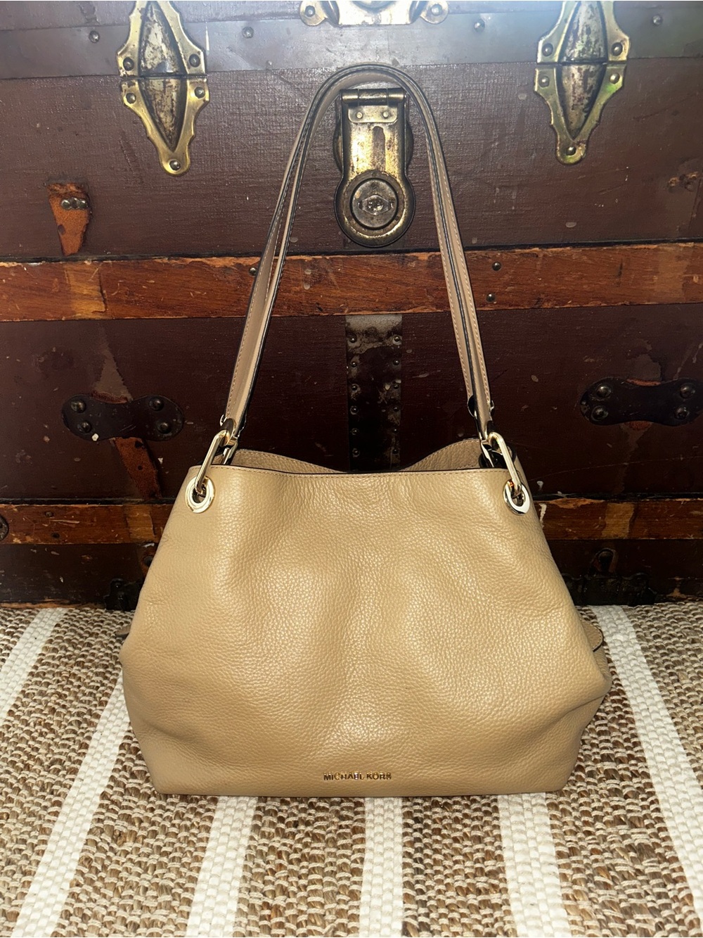 Michael Kors Raven Large Leather Shoulder Tote